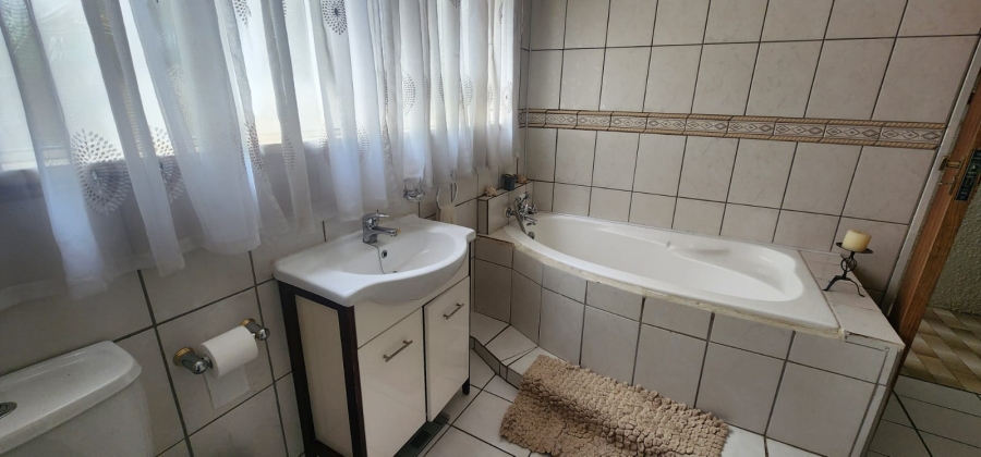 4 Bedroom Property for Sale in Stilfontein Ext 4 North West